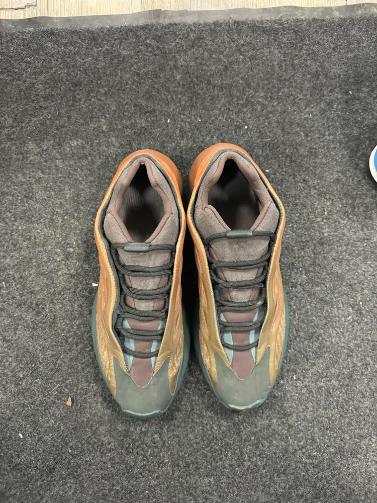 adidas Yeezy 700 V3 Copper Fade