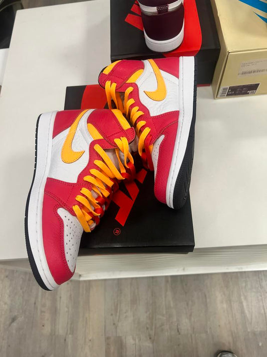 Jordan 1 Retro High OG Light Fusion Red