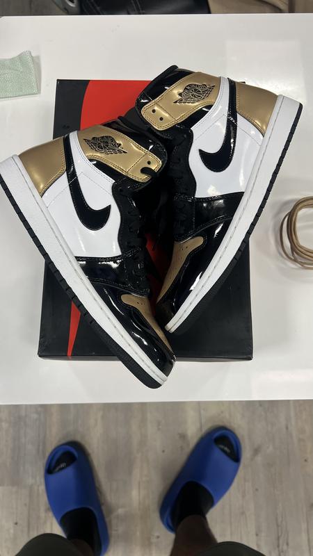 Jordan 1 Retro High NRG Patent Gold Toe