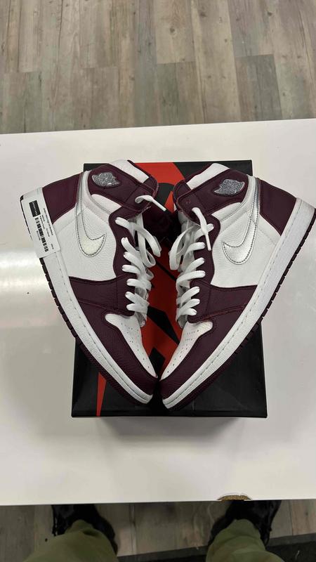 Jordan 1 Retro High OG Bordeaux