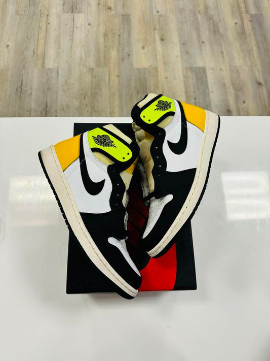 Jordan 1 Retro High White Black Volt University Gold