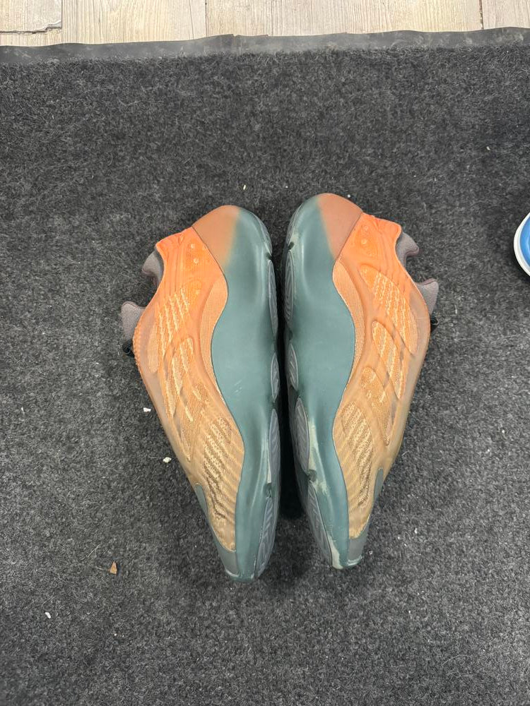 adidas Yeezy 700 V3 Copper Fade